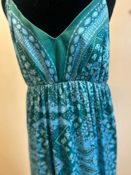 Teal Paisley Maxi Dress with V-Neck - Picture 2 of 6